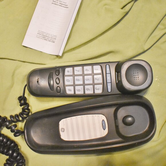 Vintage  AT&T Trimline 210 Push Button Wall or Desk Telephone  White Lucent tech - Picture 9 of 12